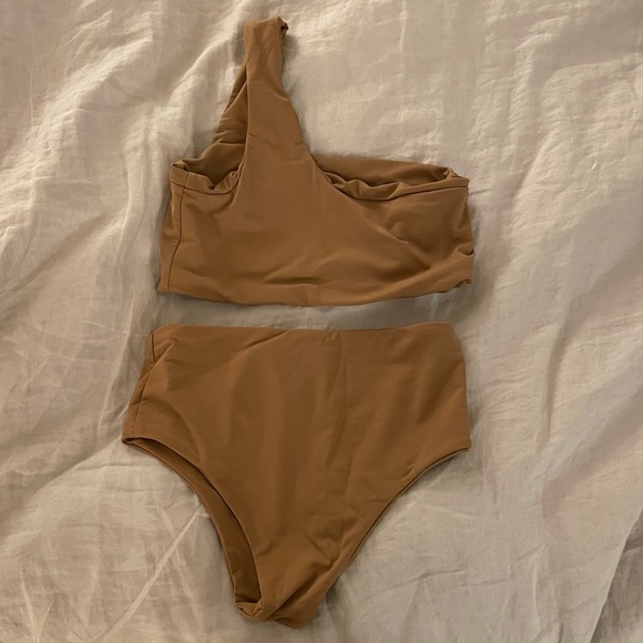 Aexae swim one shoulder high rise bikini set - Picture 2 of 6